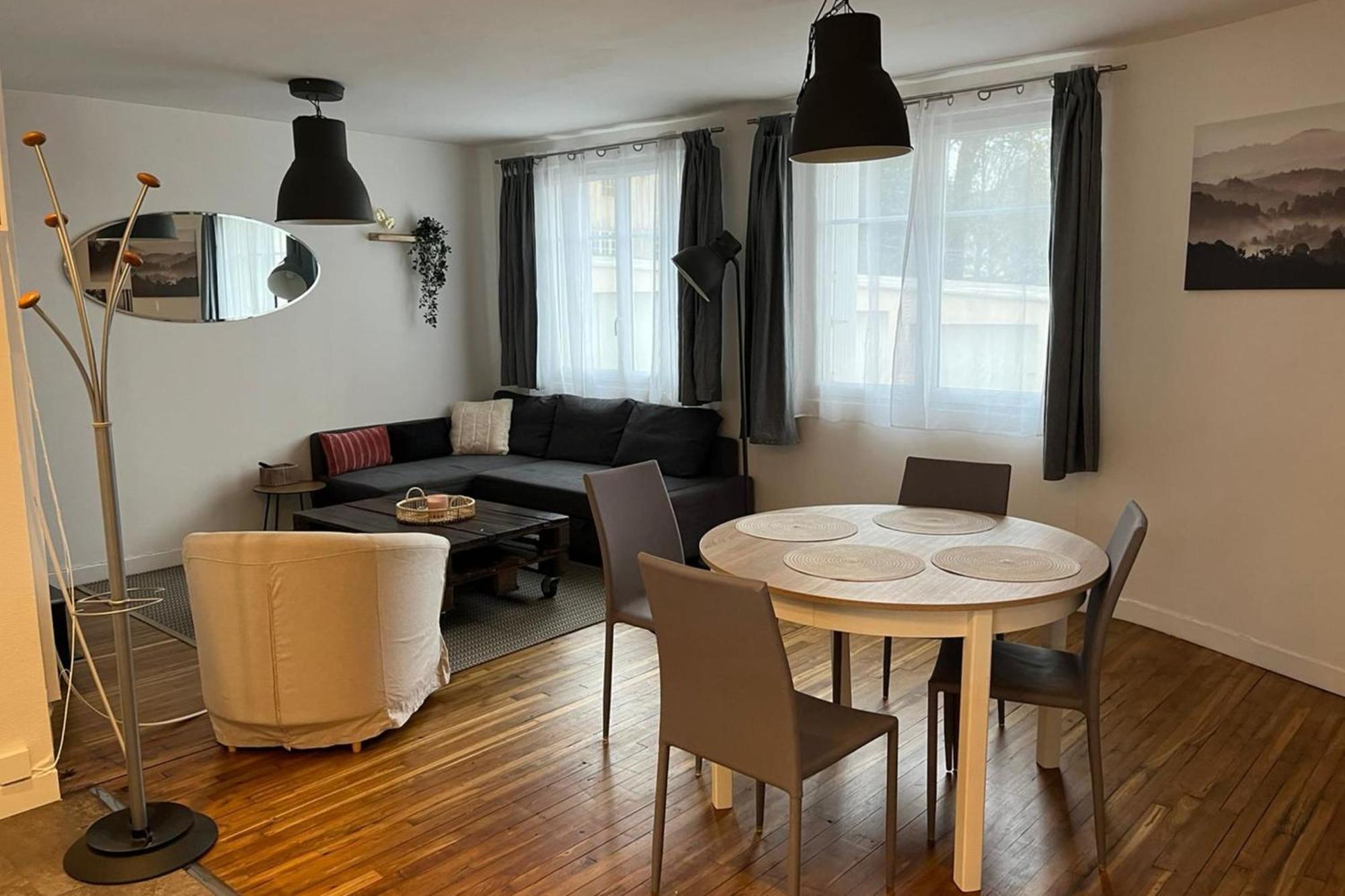 Charming Cozy Nest In Nantes Appartement Buitenkant foto